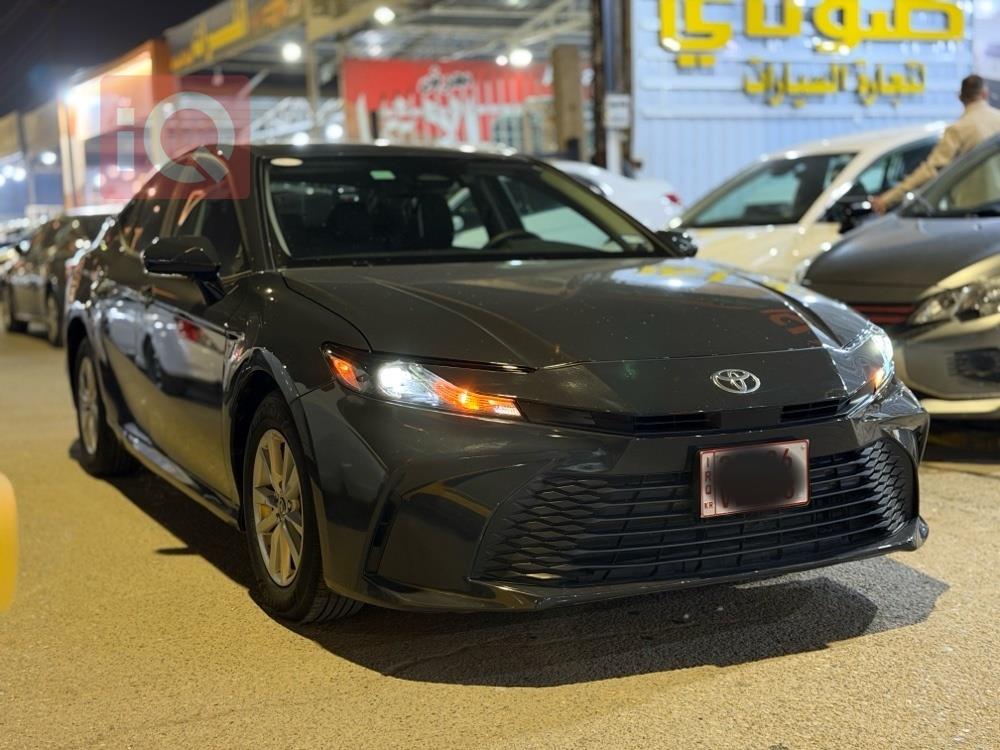 تۆیۆتا کامری